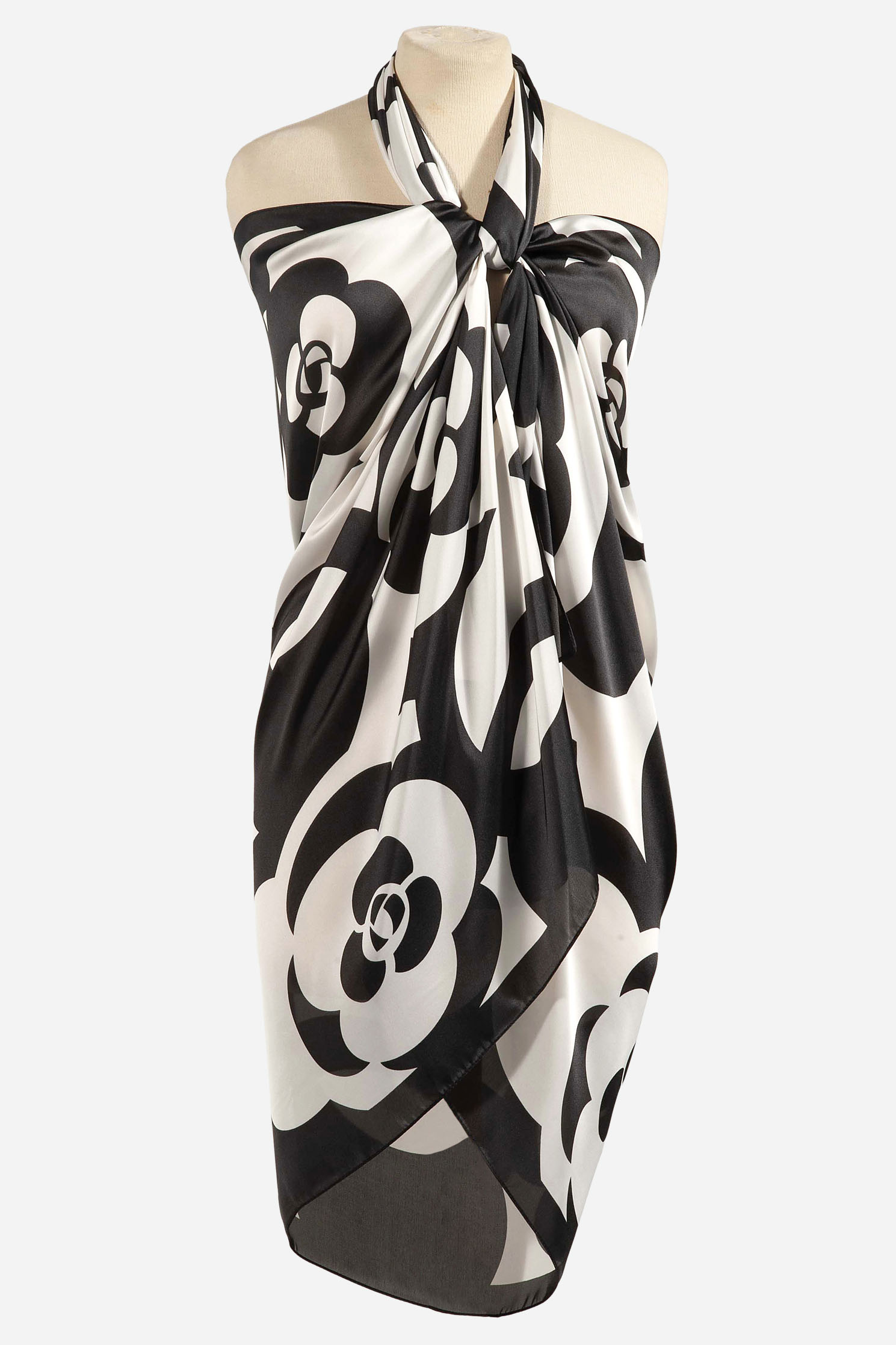 Anna Raxevsky ΛΕΥΚΗ ΚΑΙ ΜΑΥΡΗ ΦΛΟΡΑΛ ΕΣΑΡΠΑ