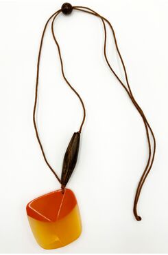 ΜΑΚΡΥ ΚΟΛΙΕ ΜΕ ΠΟΡΤΟΚΑΛΙ/ΜΠΕΖ ΤΕΤΡΑΓΩΝΗ ΠΕΤΡΑ  | NECKLACES