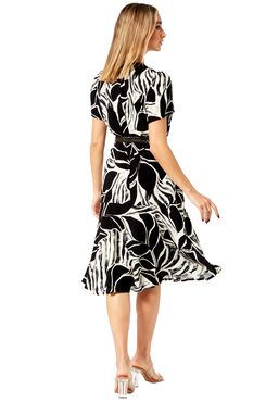 ΦΛΟΡΑΛ ΦΟΡΕΜΑ ΜΕ ΚΡΟΥΑΖΕ ΜΠΟΥΣΤΟ  | ΦΟΡΕΜΑΤΑ