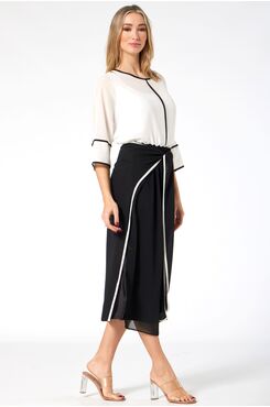 ΕΚΡΟΥ ΜΠΛΟΥΖΑ ΜΟΥΣΕΛΙΝΑ ΜΕ ΔΙΑΚΟΣΜΗΤΙΚΑ ΡΕΛΙΑ  | ΜΠΛΟΥΖΕΣ/ΠΟΥΚΑΜΙΣΑ